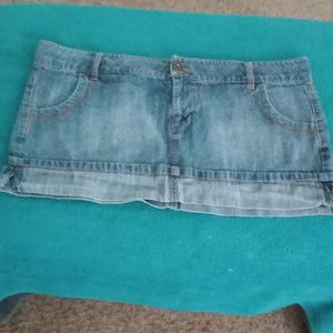 🧘 Denim mini skirt